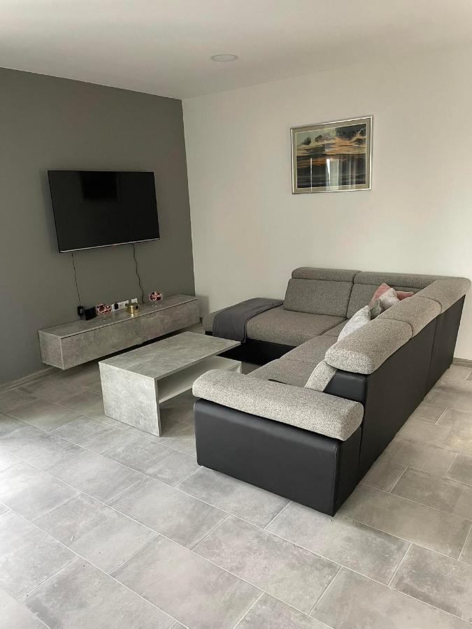 Apartman Ivanica Lukoran Exteriér fotografie